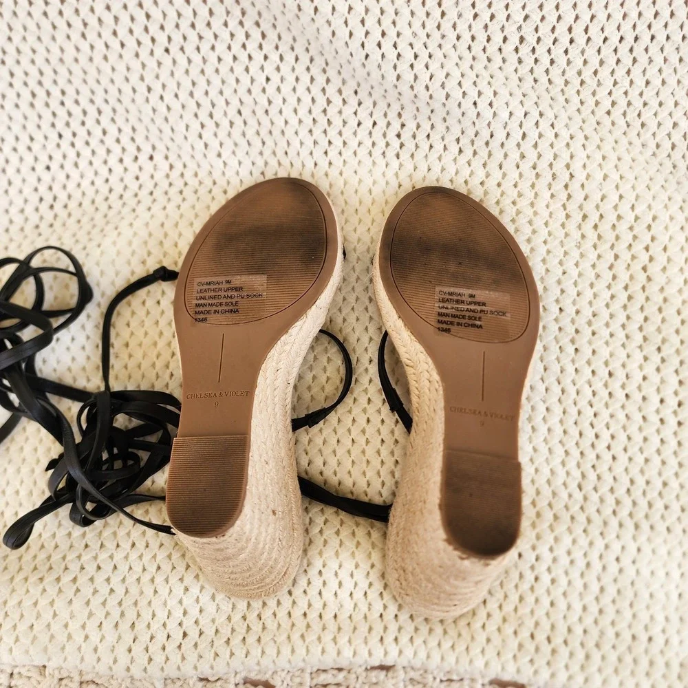 Chelsea and Violet Mariah Black Wrap Espadrille Sandals‎ Women's Size9
